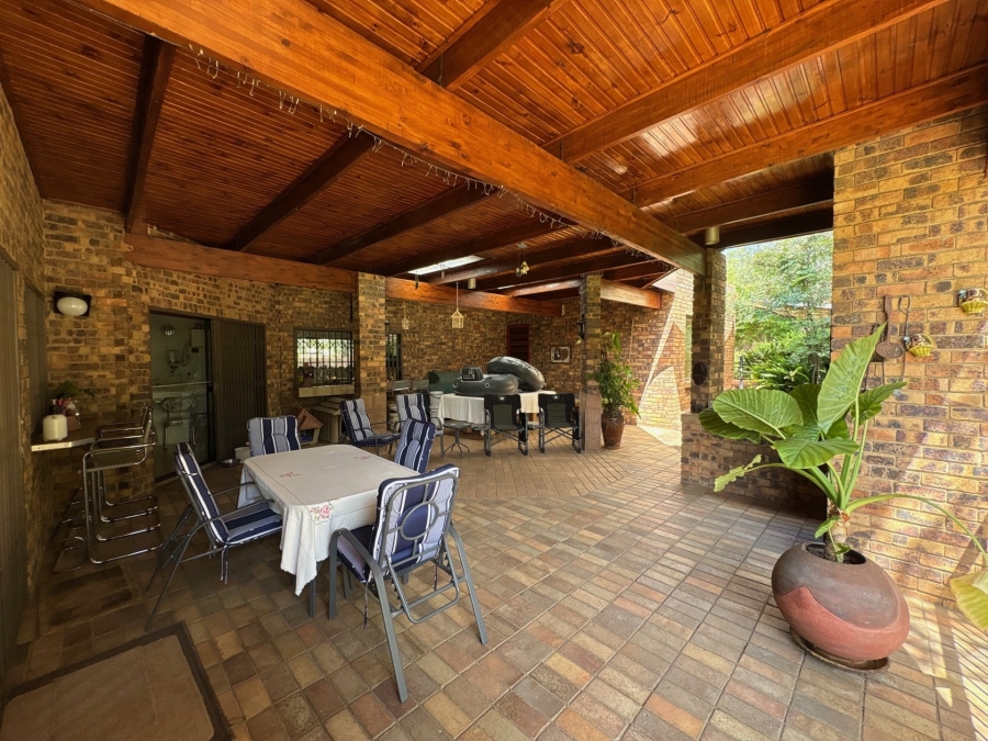 4 Bedroom Property for Sale in Heuwelsig Free State